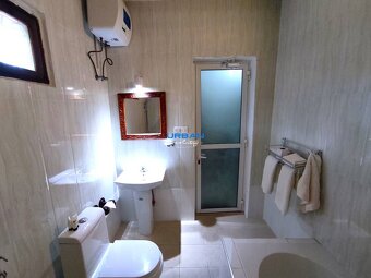 PEKNÝ POTENCIÁLNY BOUTIQUE HOTEL V MICHAMVI - 9
