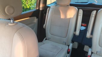 Volkswagen Sharan 2.0 tdi 130kw dsg 6miestny - 9