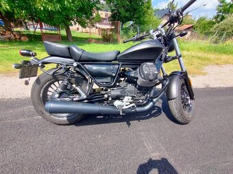 Moto Guzzi v9 Bobber top stav, najazd 4109km - 9