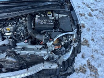 Toyota Corolla 1.2T 4valec benzin 2022 82000km - 9