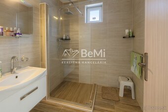 Krásny 3-izbový rodinný dom Horné Saliby ID 002-12-NIBA - 9