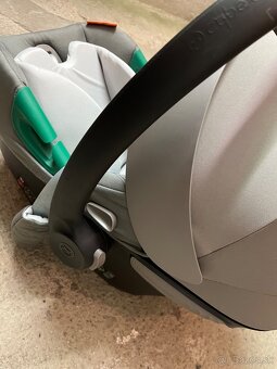 Isofix Cybex Base one universal + cybex Anton S2 I-size - 9