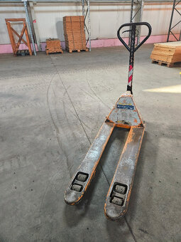 Predám paletové vozíky, super cena - 9