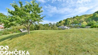 DO DOMČEKA | Slnečný stavebný pozemok s pekným výhľadom, Krí - 9