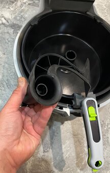 Tefal ActiFry 2-in-1 YV960133 Teplovzdušná fritéza - 9