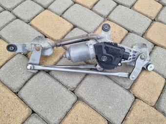 Suzuki SX4 kufrové dvere - 9