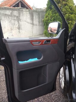 Volkswagen Multivan 3.2i V6 LPG Automat 7 miest - 9