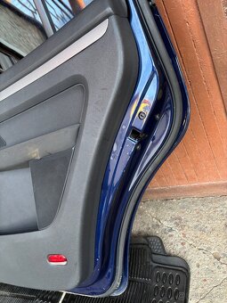 Vw touran zadne dvere - 9