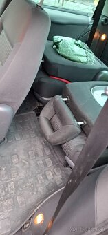 Predam SEAT ALHAMBRA 1.9 TDI 85KW 2009 7 MIEST - 9