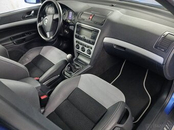 Škoda Octavia II RS 2.0TDi SWISS Blue - 9