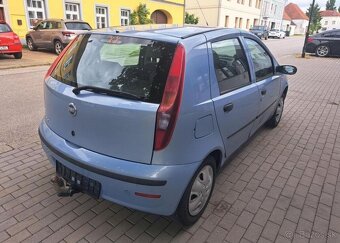 Fiat Punto 1,2 i benzín manuál 44 kw - 9