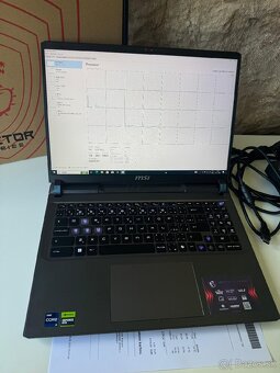 MSI Vector 16 - RTX 4080 - i9 14900HX - 64 GB RAM - 2TB SSD - 9
