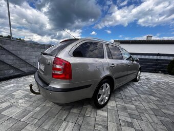 Predám Škoda octavi combi - 9