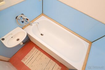 NA PREDAJ | 2 izbový byt s balkónom, 56 m2, sídlisko Západ - 9