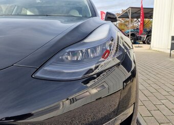 TESLA 3 LONG RANGE DUAL MOTOR AWD / REZERVOVANÉ - 9