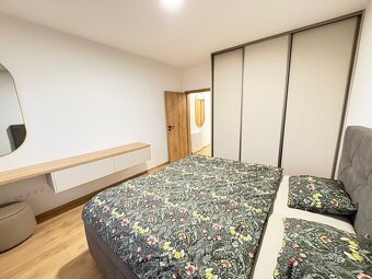 Predám moderný zariadený  trojizbový byt v Galante (west) - 9