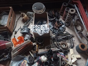 Predám Wartburg 353 - 9