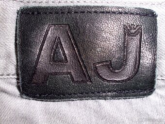 Armani Jeans pánske riflové nohavice L (36) - 9