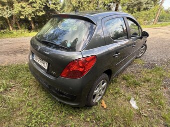 Peugeot 207 1.4 54kW benzin - 9