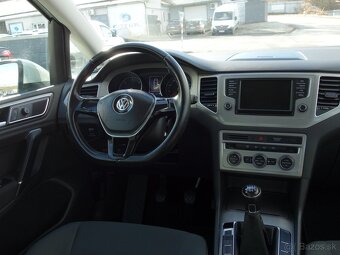 VW Golf - 9