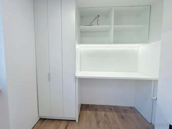 Predám 2,5 izbový tehlový byt v centre - 9