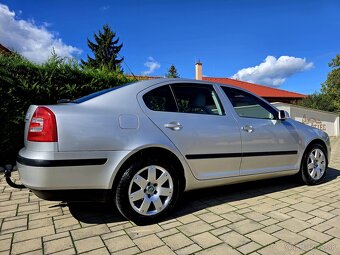 ŠKODA OCTAVIA II 1.6 MPI 75KW AMBIENTE - 9