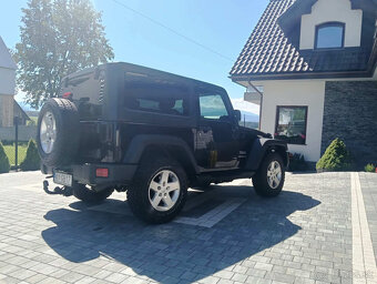 Jeep Wrangler 2.8 SPORT 4X4 - 9
