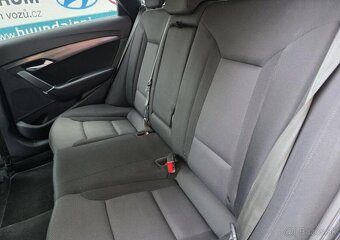 Hyundai i40 1.7-1.MAJITEL-DPH-FA SERVIS - 9