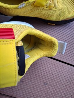 Botasky Lego Adidas - 9