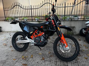 KTM 690 ENDURO R - 9