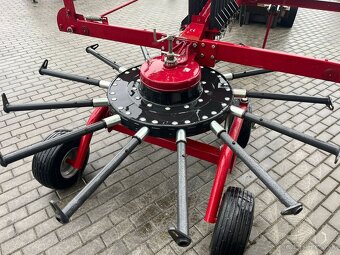 Shrnovač píce, sena FARM LAND KS 460 ZÁNOVNÍ STAV - 9