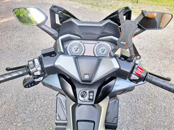 Honda Forza 350 smart TOP BOX - 9