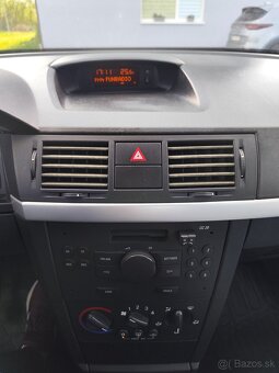 Opel Meriva 1.4i 66kw - 9