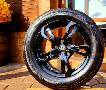 alu R16 5x114,3 orig. Hyundai KONA, senzory, zimné pneu - 9