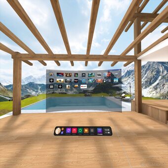 Pico 4 s prislusenstvom a hramy. - 9