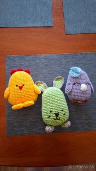 Háčkované dekorácie, hračky - 9