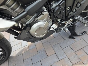 Kawasaki Versys 1000 - 9