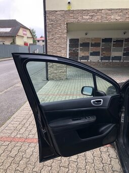 Peugeot 307 SW 1.6 HDI 80 KW, PANORAMA, 7 miest - 9