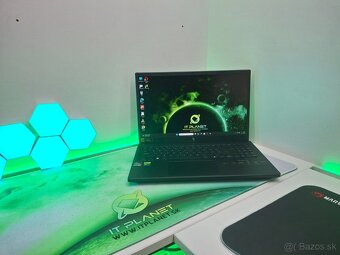 Acer® Nitro 16 / Ryzen 7 / RTX 4060 / 32GB / 1TB / 165Hz - 9
