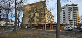Na prenájom priestranný 3-izbový byt v centre Popradu - 9