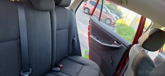 Predam Toyota Corolla kombi 1.4 D4D 2005 269000km - 9