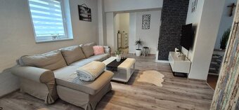 Predaj: Pekný rodinný dom s veľkým pozemkom Hlboké nad Váhom - 9