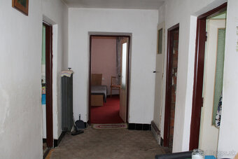 SPEKTRUM REALITY- Na predaj 4-izbový rodinný dom s pozemkom  - 9