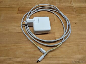 MacBook Air, Retina, 13-inch, 2019 - 9