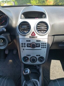 Opel Corsa 1.2 16V Enjoy - 9