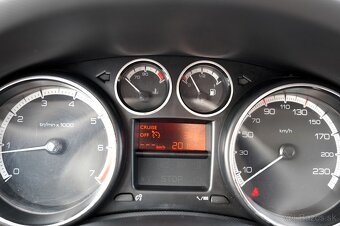 Peugeot 308 1.4 16V - 9