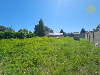 PRIEVIDZA – Staré sídlisko / DOBRÁ POLOHA / Pozemok 1350 m2, - 9