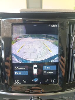 VOLVO V90 INSCRIPTION, 04/2020, 124000km + prezutie + servis - 9