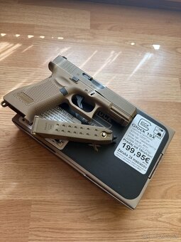 Airsoftová pištoľ Glock G19X Coyote 6mm airsoft pistol - 9