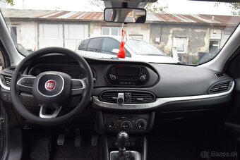 Predám Fiat Tipo 1.4 16v benzin 2016  Naj.118000km - 9